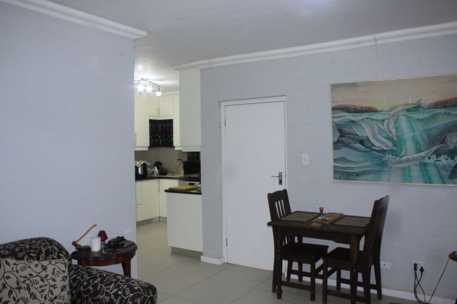 To Let 1 Bedroom Property for Rent in Heldervue Western Cape